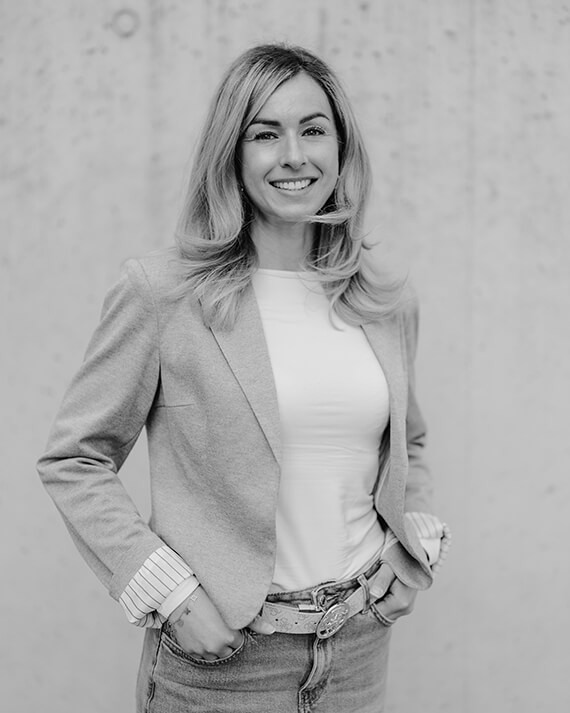 Lisa Obweger